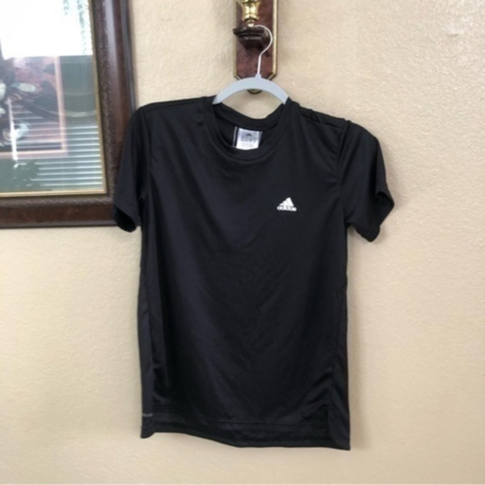 Adidas Short Sleeve Top Size Small